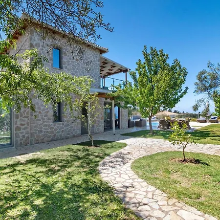 Villa Goudis Emily Tsoukaladhes